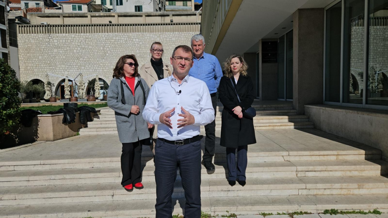 Saborski zastupnik, Ivica Ledenko predvodi snažnu županijsku koalicijsku listu Mosta , HSLS-a , HSP-a i BUZ-a