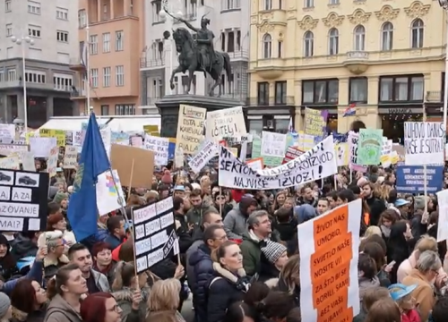 Sutra veliki prosvjed prosvjetara na Trgu bana Jelačića