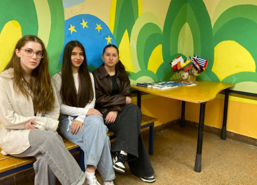 Fotografija 5 - Učenici drniške srednje škole Ivana Meštrovića obilježili Dan Europe