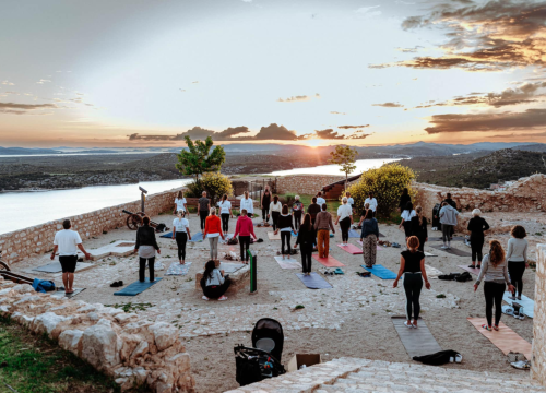 Fotografija 20 - Psihomodo Pop zaključio Noć tvrđava u Šibeniku: Kulturna baština i održivost spojile 75 lokaliteta u 10 europskih zemalja