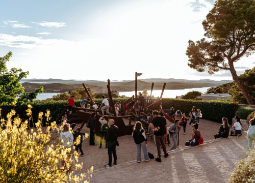 Fotografija 33 - Psihomodo Pop zaključio Noć tvrđava u Šibeniku: Kulturna baština i održivost spojile 75 lokaliteta u 10 europskih zemalja