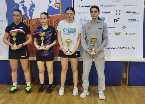 Fotografija 5 - Šibenskoj stolnotenisačici Loreti Mandić bronca na turniru u Opatiji