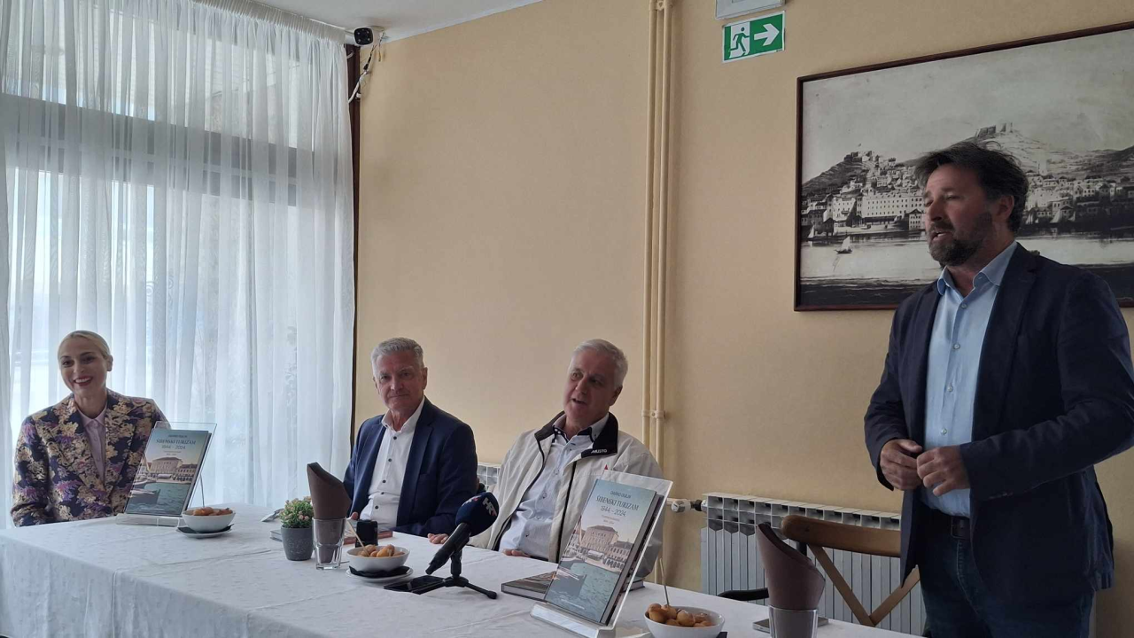 Od prvog kruzera do svjetske destinacije: Monografija Darka Gulina kao putovanje kroz 180 godina šibenskog turizma