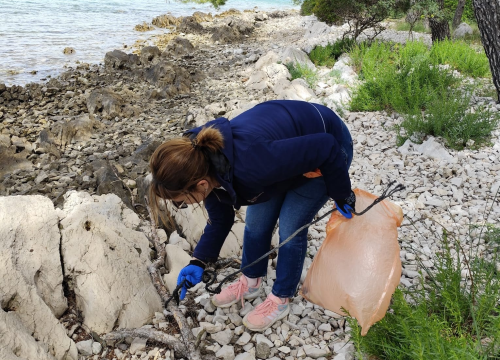 Fotografija 7 - Održana akcija čišćenja obale u Kanalu sv. Ante: Uklonjena značajna količina otpada