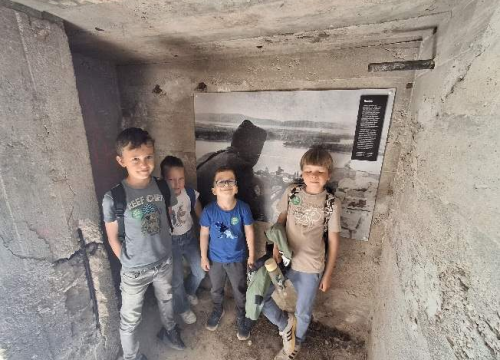 Fotografija 2 - Škola na Prviću broji tek četiri učenika