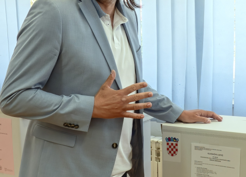 Fotografija 9 - Kandidati za župane i gradonačelnike izašli na izbore