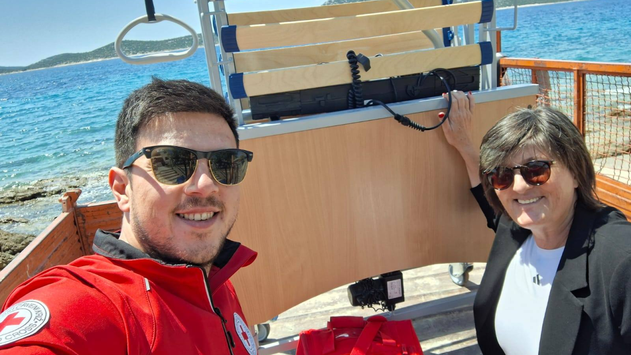 'Gdje ima volje, ima i načina': Zahvaljujući Ilijani, mještanima i Crvenom križu korisnik na Prviću dobio medicinski krevet