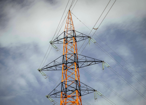 Fotografija 5 - FOTO Funcuti otišli korak dalje, odnosno korak u vis u uljepšavanju pejzaža – u šibenskim bojama osvanuo i dalekovod kod Dalmarea