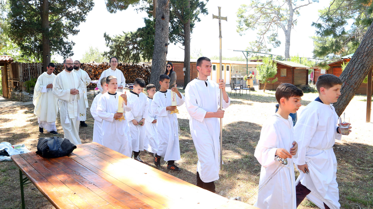Na Krapnju održan Susret obitelji i mladih Šibenske biskupije