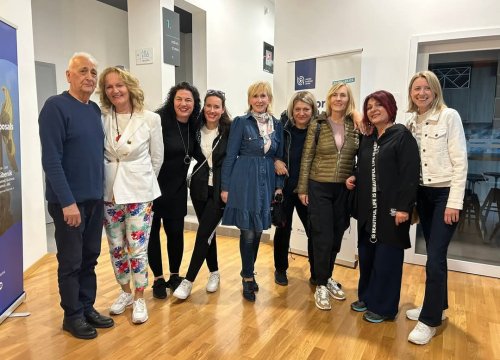 Fotografija 2 - Šibensko pjevačko društvo Kolo snima 'Krunu kralja Tomislava' povodom 1100. obljetnice hrvatskog kraljevstva