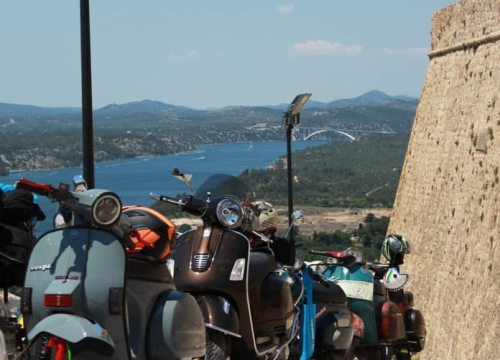 Idući tjedan Šibenik postaja omiljena destinacija svih vlasnika Vespi