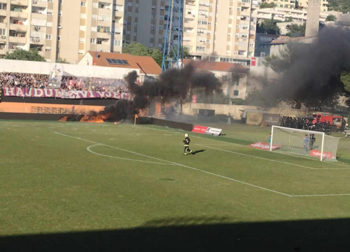Fotografija 3 - Požar na stadionu
