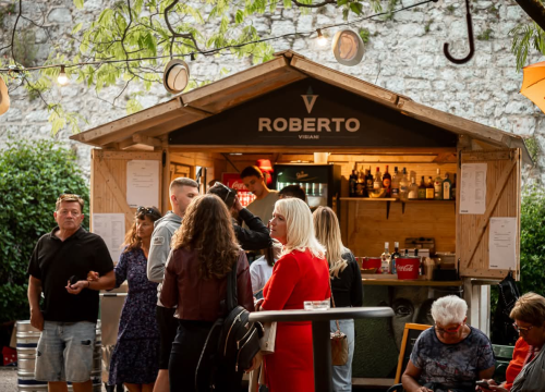 Fotografija 22 - Otvoren Šibenik Spring festival: Peco rasplesao pun Perivoj Roberta Visianija