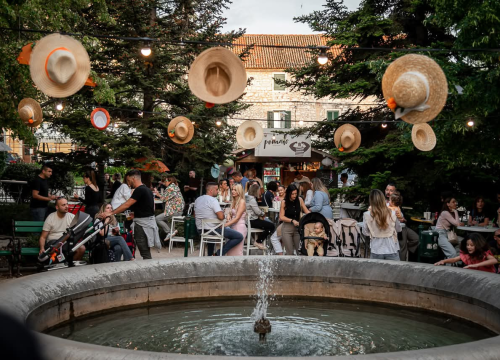 Fotografija 10 - Otvoren Šibenik Spring festival: Peco rasplesao pun Perivoj Roberta Visianija