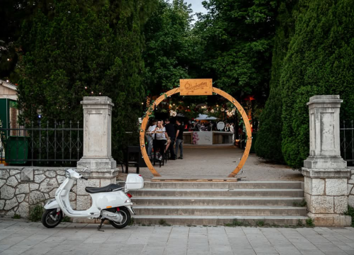 Fotografija 6 - Otvoren Šibenik Spring festival: Peco rasplesao pun Perivoj Roberta Visianija