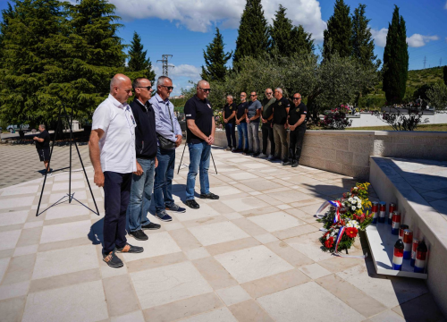 Fotografija 3 - Polaganje vijenaca na Kvanju