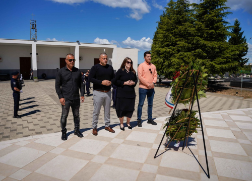 Fotografija 8 - Polaganje vijenaca na Kvanju