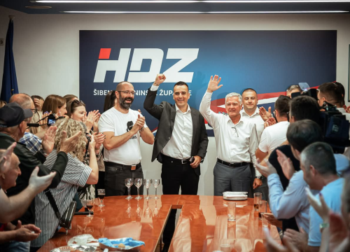 Fotografija 6 - Burić i Rakić uvjerljivo slavili u Šibeniku i županiji, HDZ navodno dogovorio većinu u Županijskoj skupštini