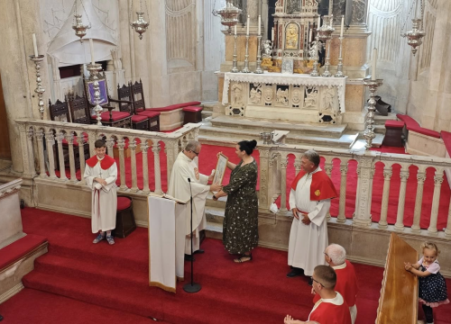 Don Mlakić nakon 19 godina oprostio se od katedralne župe: 'Podijelili smo ga s mnogima, ali bio je i ostat će naš'