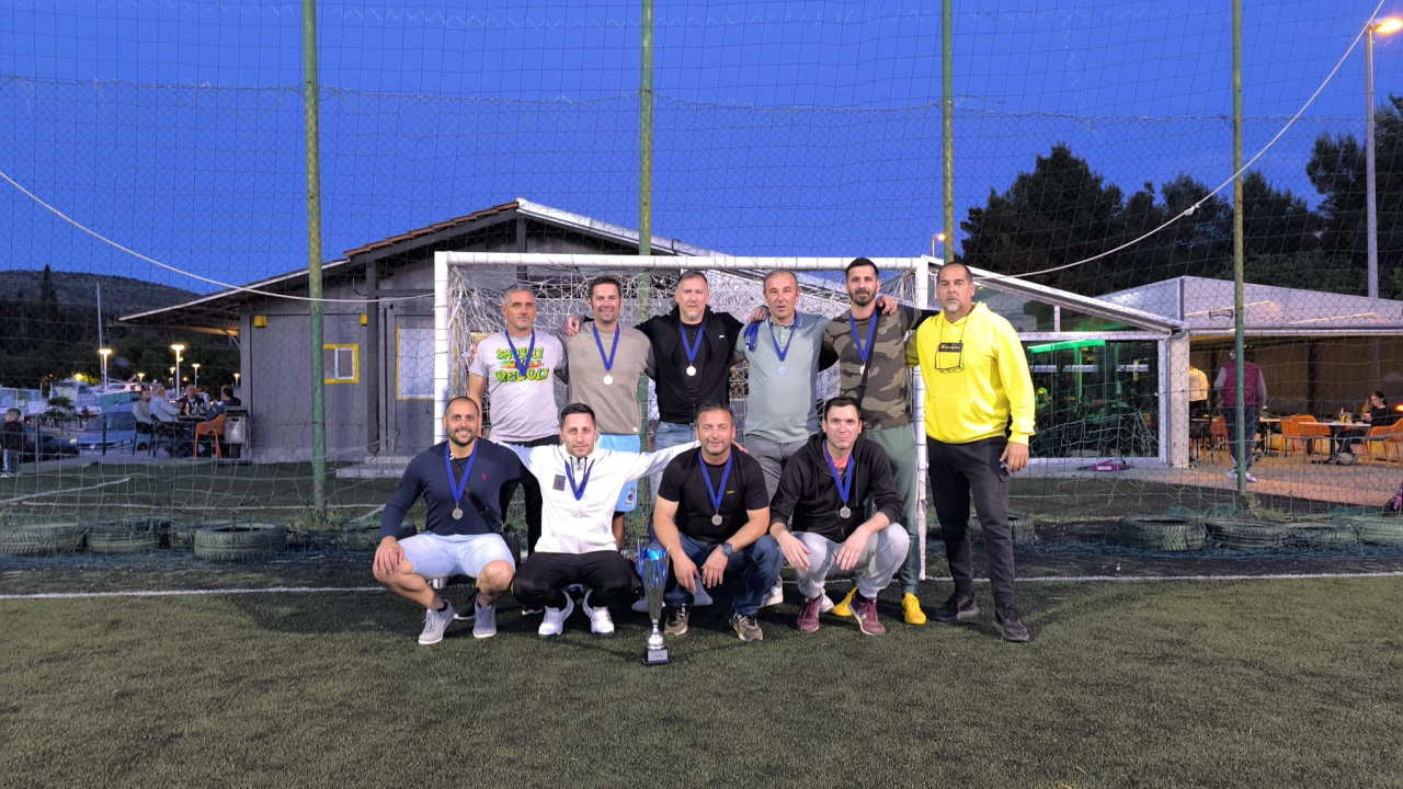 Mininogometna veteranska Liga Šibenik: Antin gušt pobjedom proslavio naslov