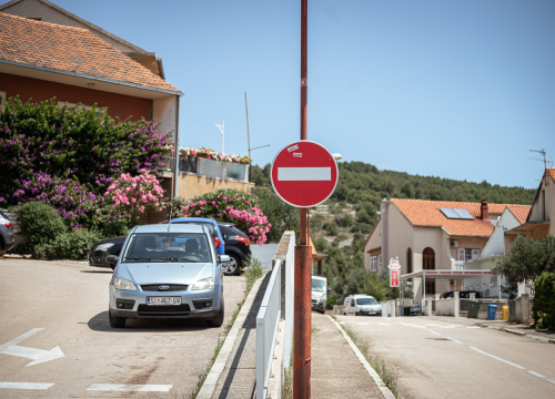Fotografija 6 - FOTO Stanovnici Strossmayerove ulice žele da opet bude dvosmjerna: Pišu se peticije, dižu kaznene prijave, a pristižu žalbe i za Mostarsku i Mariborsku