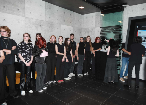 Fotografija 12 - Emotivna komemoracija za Radu Perišu u Arsenu okupila brojne prijatelje i suradnike