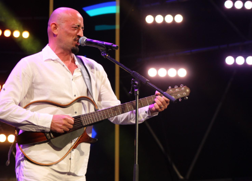 Fotografija 16 - Završen 17. CMC festival: Izvođač godine 2024. Mladen Grdović, posebno priznanje Nedi Ukraden