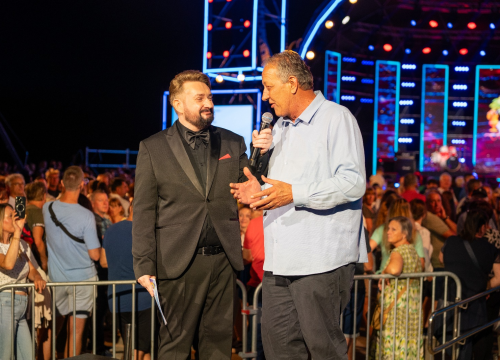 Fotografija 40 - Završen 17. CMC festival: Izvođač godine 2024. Mladen Grdović, posebno priznanje Nedi Ukraden