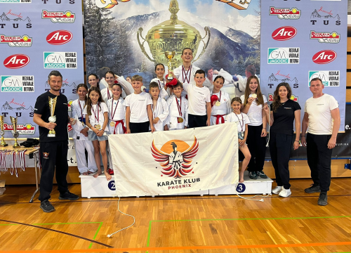 Karateke Phoenixa iz Šenčura donijeli u Murter 14 individualnih i dvije ekipne nagrade