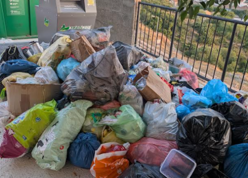 Fotografija 1 - Smeće u Ulici Stjepana Radića