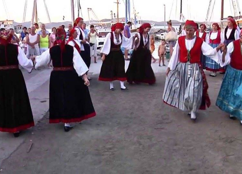 Betina slavi tradiciju: Dani fo’klora 2025. donose glazbu, ples, dječju radost i mirise stare kuhinje