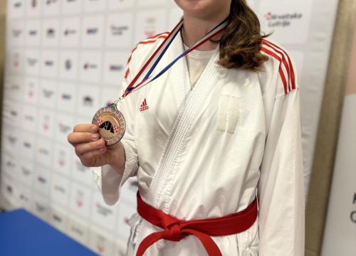 Fotografija 1 - FOTO Karatašica Okita Elin Ianachi Ćopić brončana na Prvenstvu Hrvatske, ostale Vodičanke također dobre