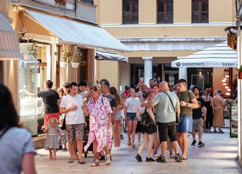 U Šibensko-kninskoj županiji od početka godine ostvareno tri posto više noćenja, rast posebno velik kod domaćih turista