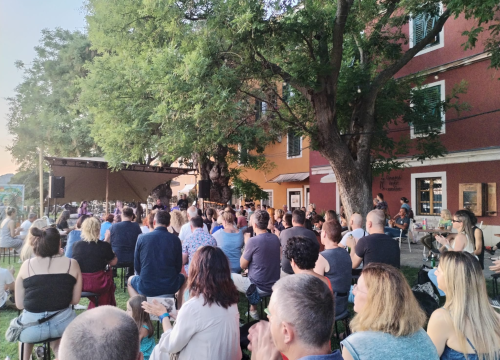 Fotografija 4 - Održana promocija knjige Jose Gracina Joke: 'Neki su ga mogli čuti čitajući ove tekstove'