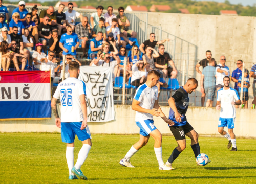 Fotografija 2 - FOTO Nogometaši DOŠK-a u srijedu protiv Kaštelana za ulazak u četvrti rang, a možda su već tamo