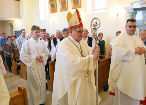 Biskup Rogić na Tijelovo misno slavlje predvodio u Visokoj u župi Nevest