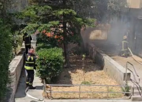 Fotografija 3 - Zapalio se drveni otpad kod Bermuda