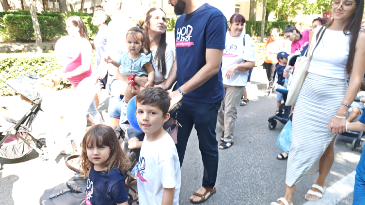 U Kninu održan 'Hod za život': 'Pozivam kolege ginekologe da još jednom razmisle'