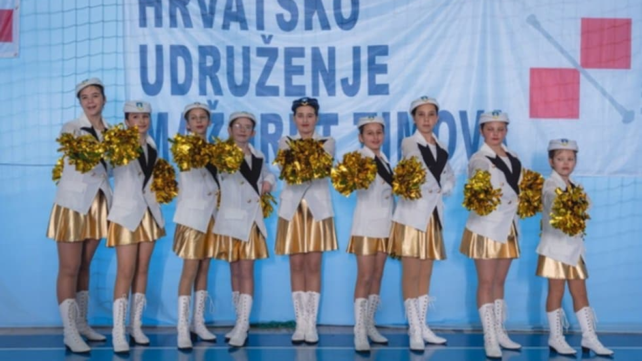 Primoštenske mažoretkinje u nekoliki mjeseci postojanja osvojile 31 medalju: 'Bitna je volja, želja i trud'