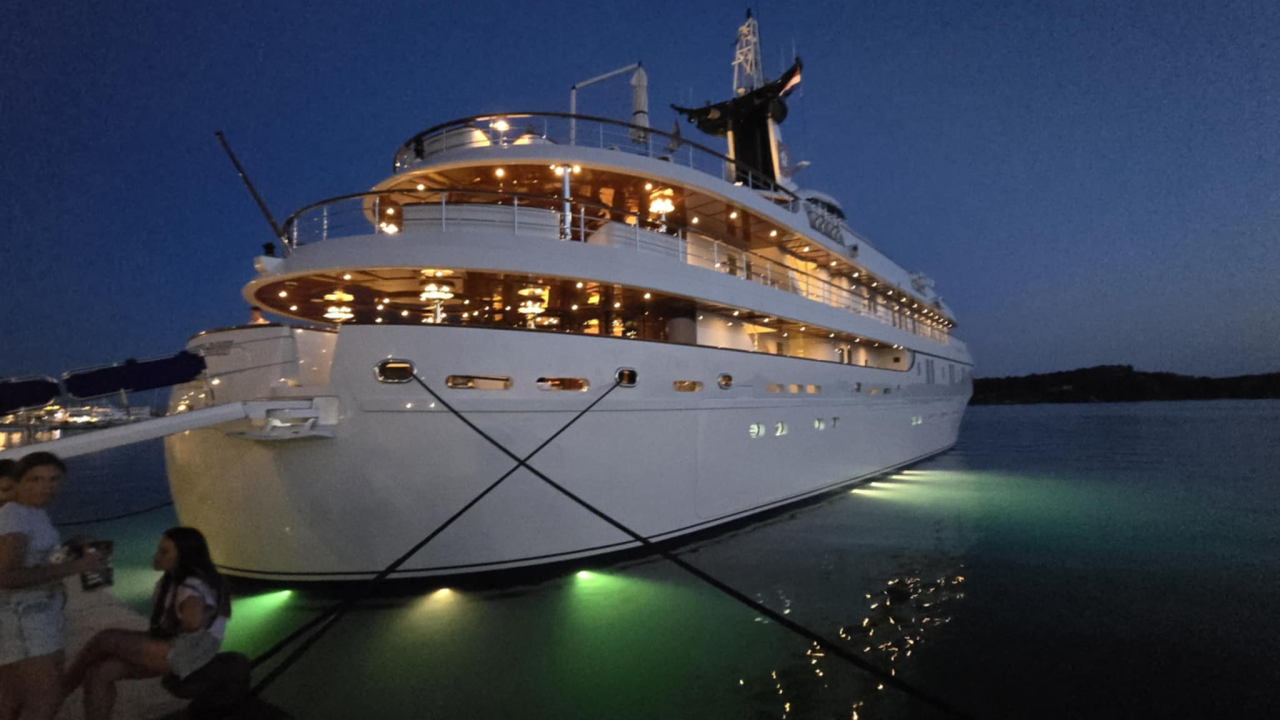 Jahta vrijedna 80 milijuna dolara vlasnika Alibabe mami poglede u šibenskoj luci