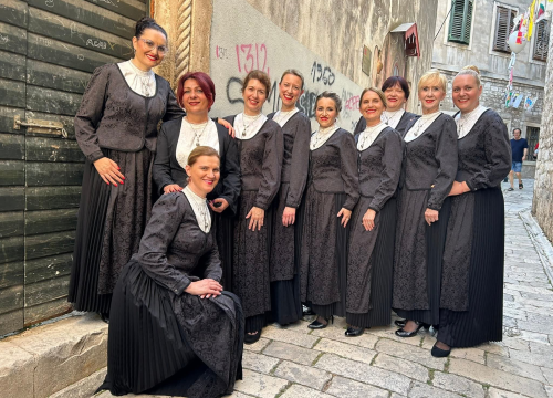 Fotografija 8 - Šibensko pjevačko društvo Kolo snima spot za pjesmu 'Kruna kralja Tomislava'