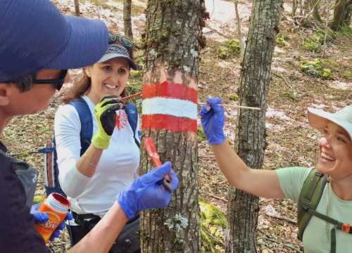 Fotografija 4 - 'Mihovilci' obnovili markacije na Kijevskom Kozjaku