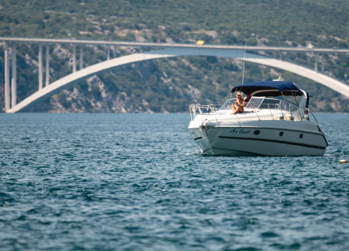 Vrućina se nastavlja, a grijat će i u noći