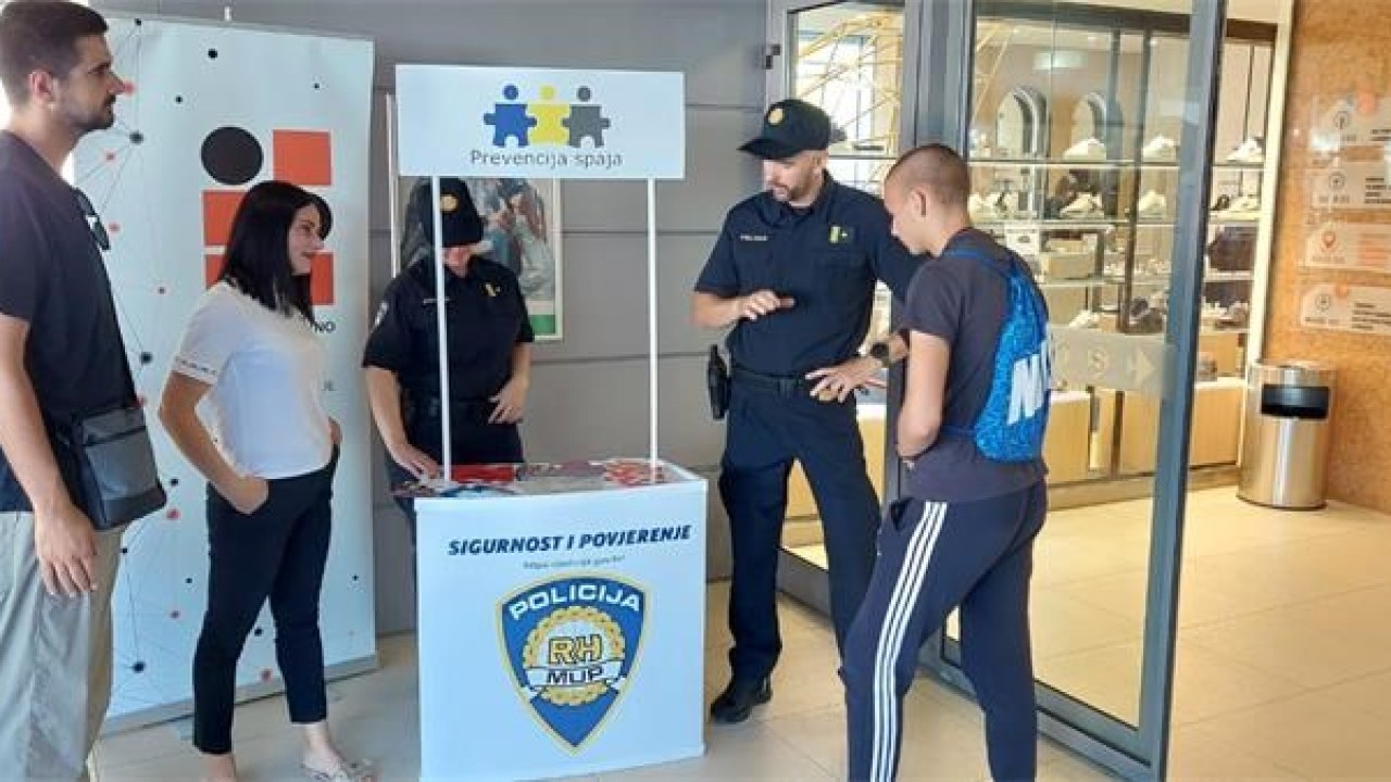U Šibeniku obilježen Međunarodni dan borbe protiv droga: Policija, Zavod i 'Mladi u EU' zajedno u prevenciji