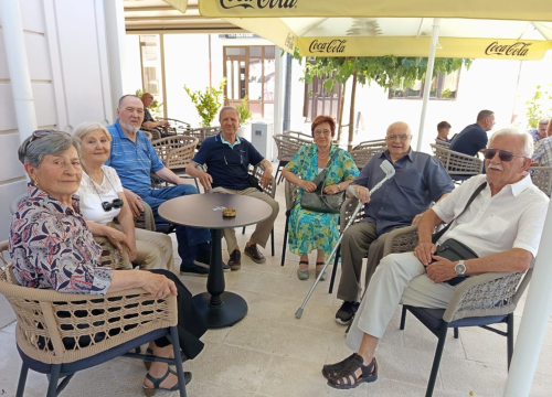 Prva generacija drniških gimnazijalaca proslavila 60 godina mature