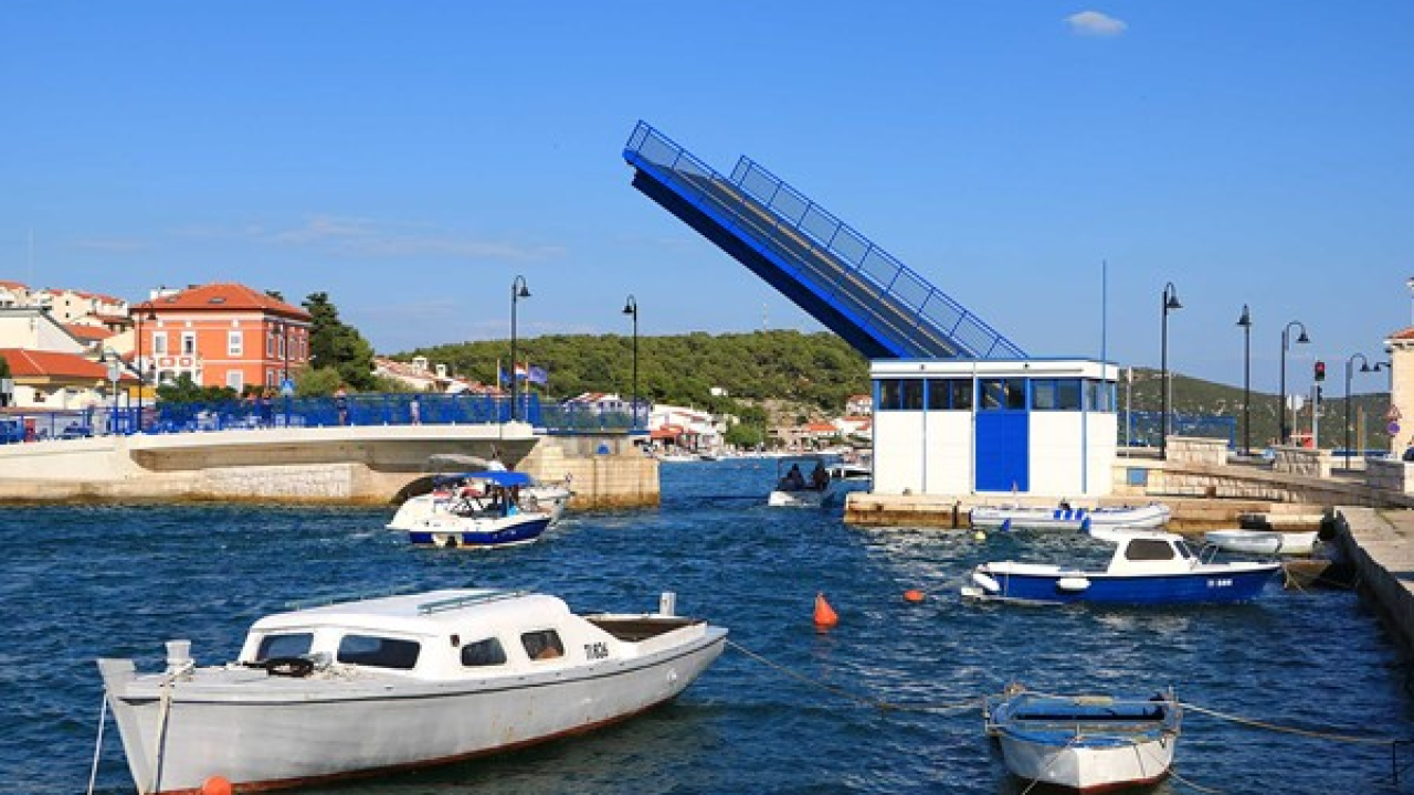 Važniji od sata: Legendarni most u Tisnom mora u izvanrednu sanaciju