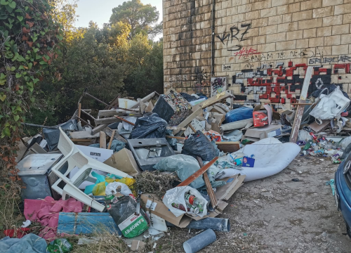 Ilegalno odlagalište ispod Brodaričkog mosta: Sramotne prizore u prirodi građani sve češće prijavljuju