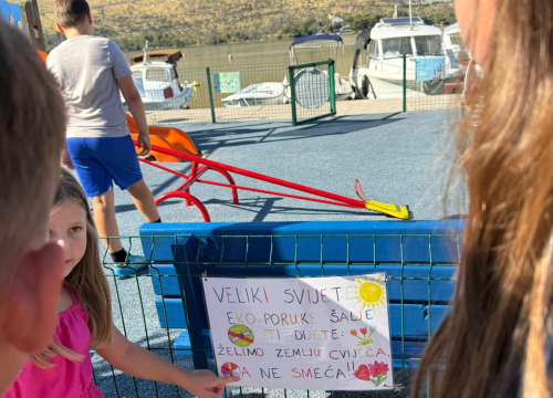 Fotografija 8 - Zastanite i uživajte u dječjim radovima u Donjim Banovcima