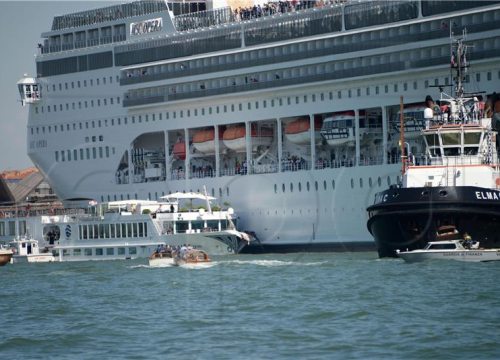 Cannes uvodi dnevna ograničenja za pristajanje turističkih kruzera