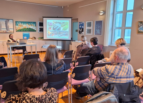 Fotografija 2 - Učenici Katoličke škole u Šibeniku 'Zavrtjeli krug promjena'